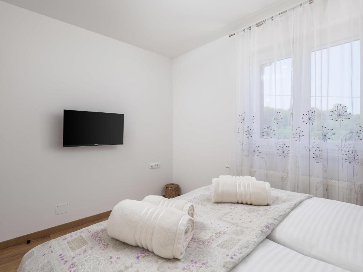 Villa Matea - Mlk150 By Interhome Dobrinj 外观 照片